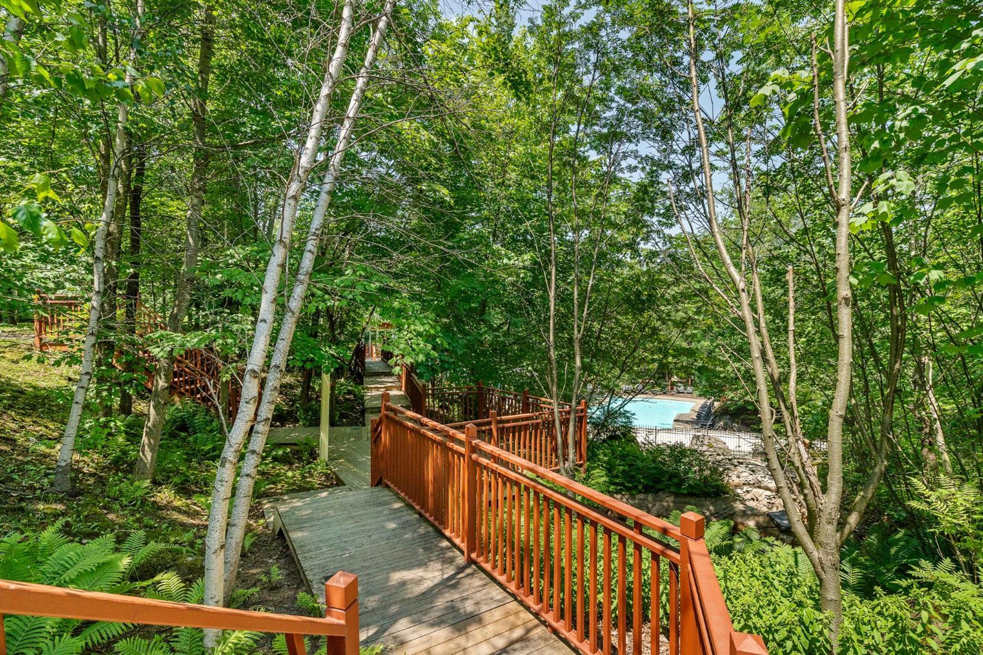 Les Eaux - 2Bdrs W Pool & Hot Tub Near Village Mont-Tremblant Eksteriør billede